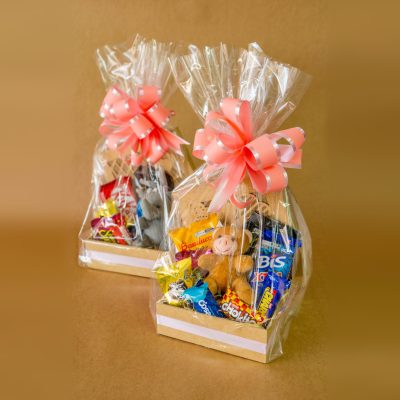 Cesta de Pelúcias e Chocolates